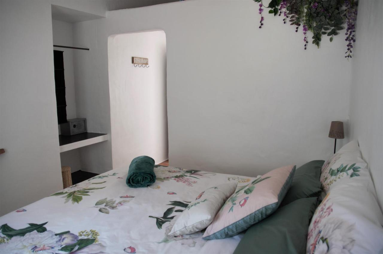 Boutique B&B El Refugio Alcaucin Exterior photo